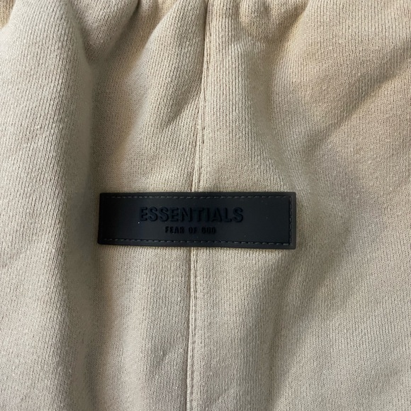 Essential fear of God shorts - Picture 7 of 7